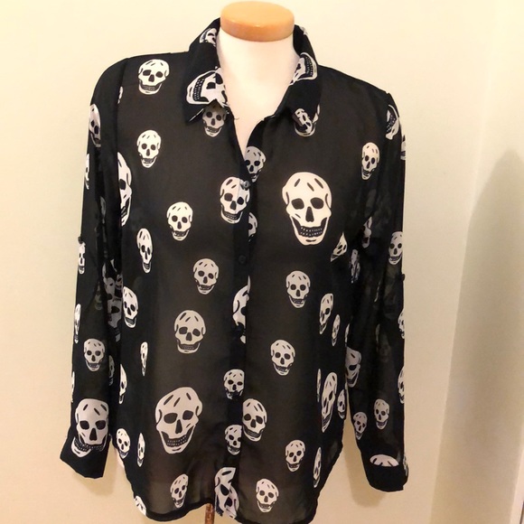 .Séduction Black blouse with skulls - Picture 2 of 8